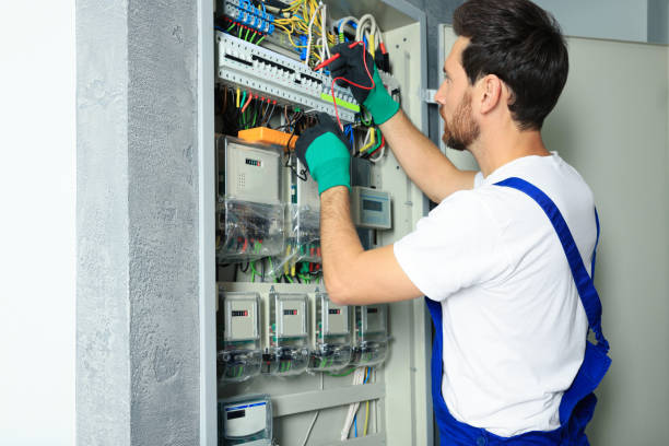 Best Licensed Electrician  in Cascades, VA
